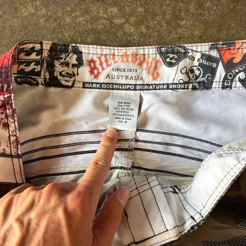 2000s Y2K billabong camo board shorts